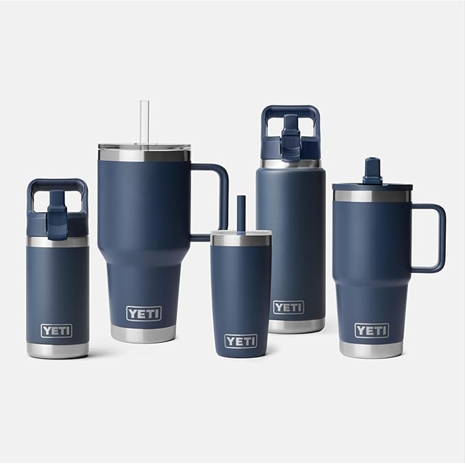 YETI Rambler 35 oz Straw Mug 2.0 - Double-Wall Vacuum Insulation for Cold Beverages – Dishwasher Safe – Cupholder Compatible – Reusable Straw – Comfortable Grip Handle – Travel Mug - White