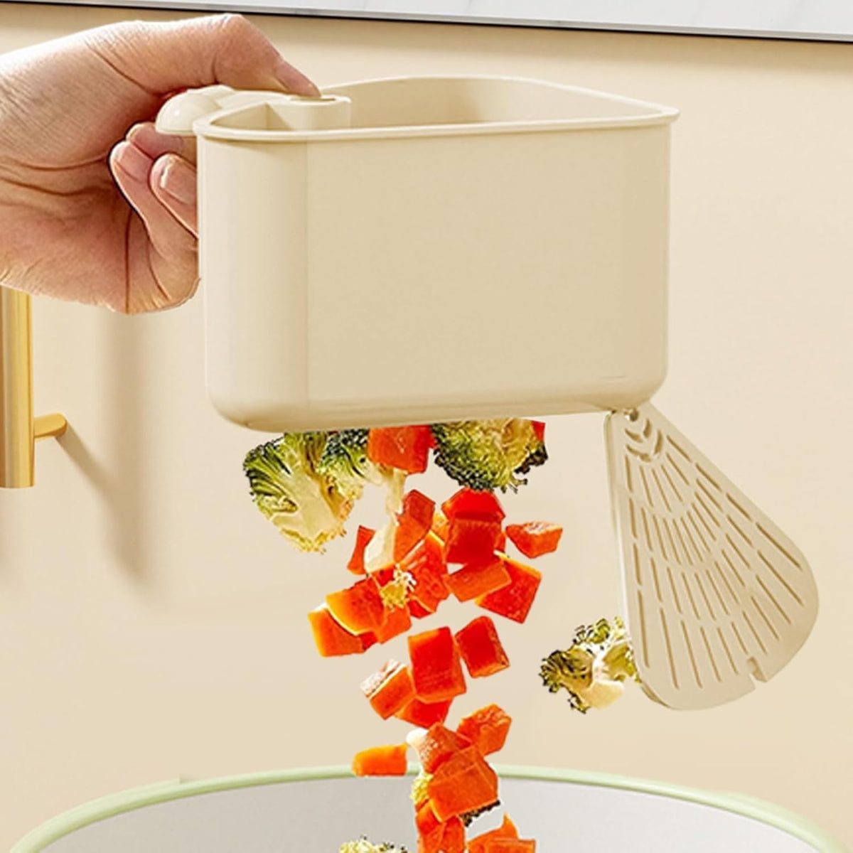 Kitchen Corner Sink Strainer with Suction Cup, Food Waste & Trash Basket, Triangle Drain Rack with Automatic Dumping, Perfect for Vegetables, Scraps & Easy Cleaning