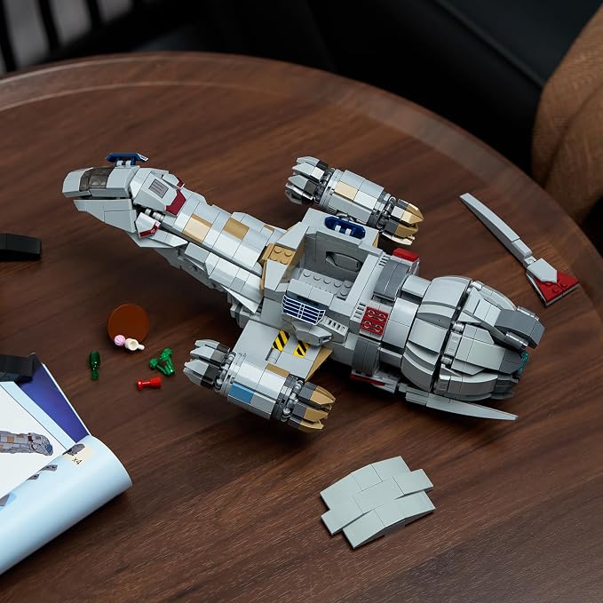 Firefly-Class Spaceship Building Set, Sci-Fi Space Wars Ship Model Toys, Compatible with Lego, Collectible Creative Building Blocks for Adults, Aged 18+ (1345 PCS)