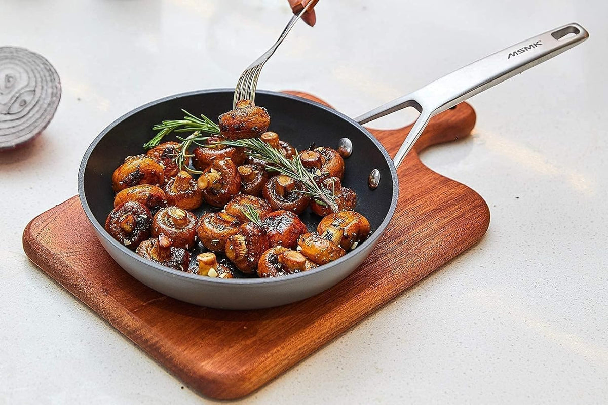 MsMk Nonstick Frying Pan, 12 InchTitanium and Diamond Non Stick Pan, Sturdy and Durable Skillet Nonstick, for Various Stove Type, Dishwasher Safe For Home Use