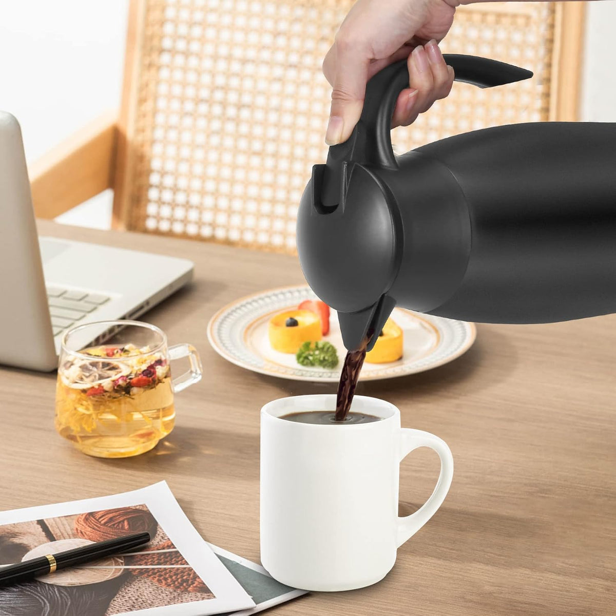 70oz Thermal Coffee Carafe Insulated Coffee Thermos, Stainless Steel Insulated Vacuum Coffee Carafes For Keeping Hot, Double Walled Insulated Vacuum Flask, Tea Water Coffee Dispenser Airpot