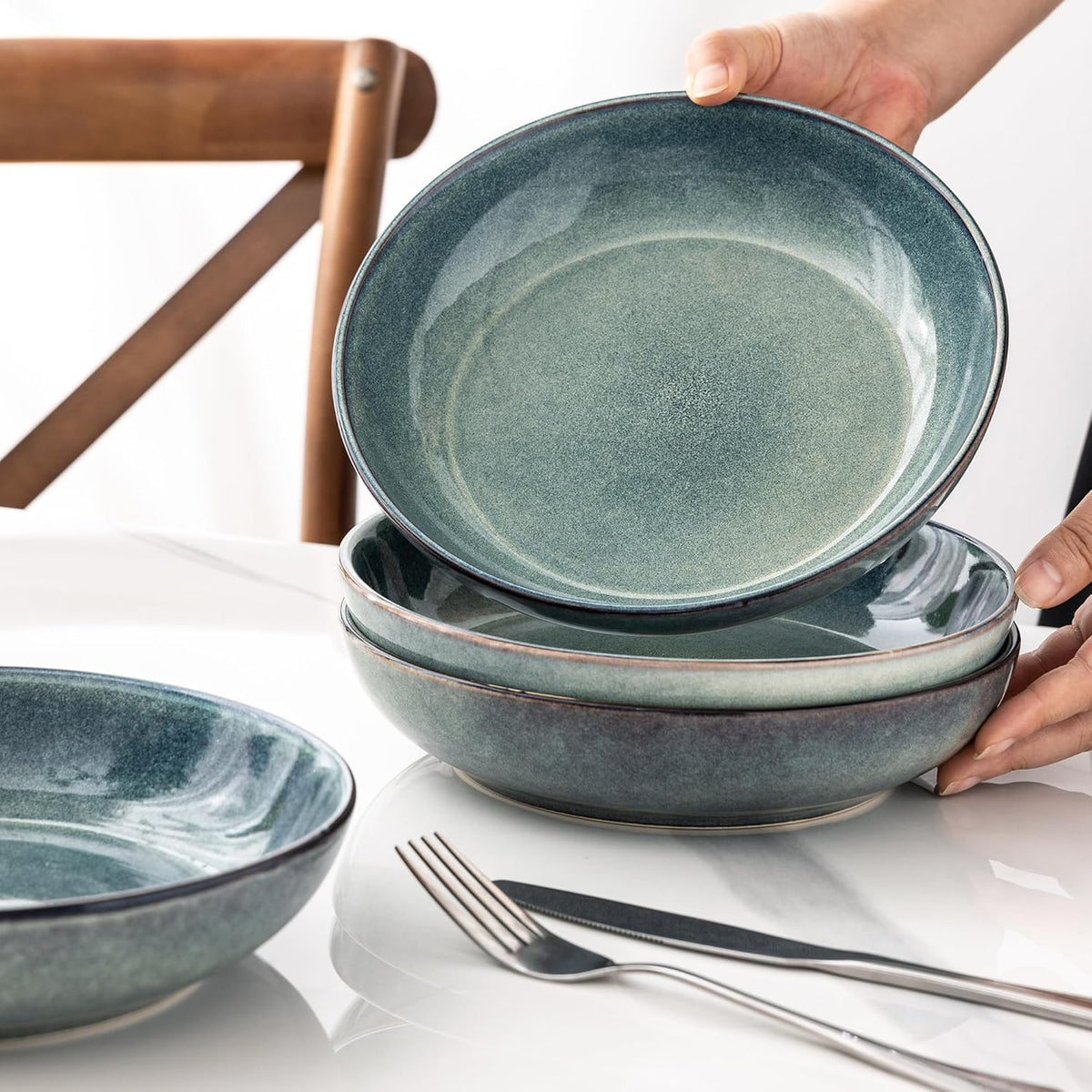AmorArc 8.5'' Large Ceramic Pasta Bowls Set, 36oz Stoneware Bowls Set of 4 for Kitchen, Reavtive Glaze Bowls-Microwave, Dishwasher Safe for Pasta,Salad,Oatmeal-Ceylon Blue