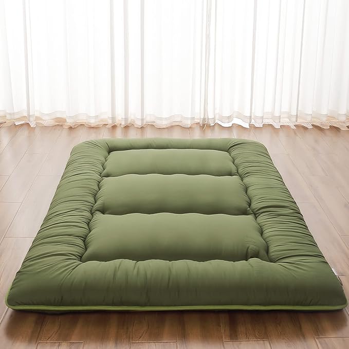 Japanese Floor Mattress, Futon Mattress with Portable Storage Bag and Washable Cover, Roll Up Thick Tatami Mat Suitable for Camping, Guest Room, Green, Twin