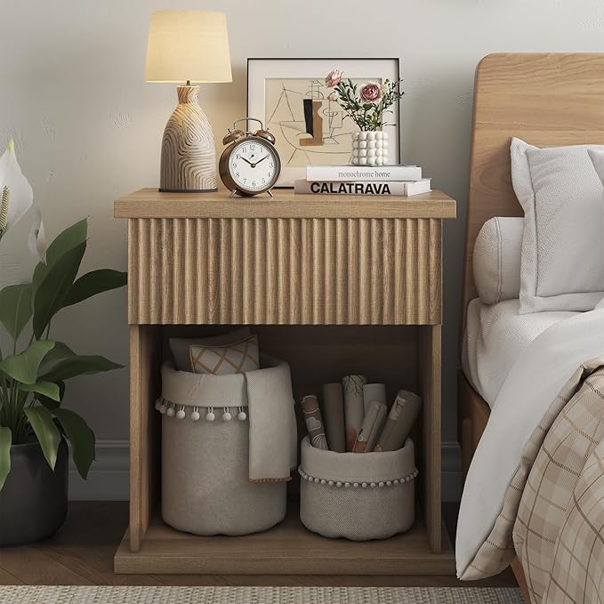 Fluted Nightstand Set of 2, 22.8" Wide Nightstands with Drawer Storage Large Wood BedsideTable Night Stands for Bedroom, Natural Oak