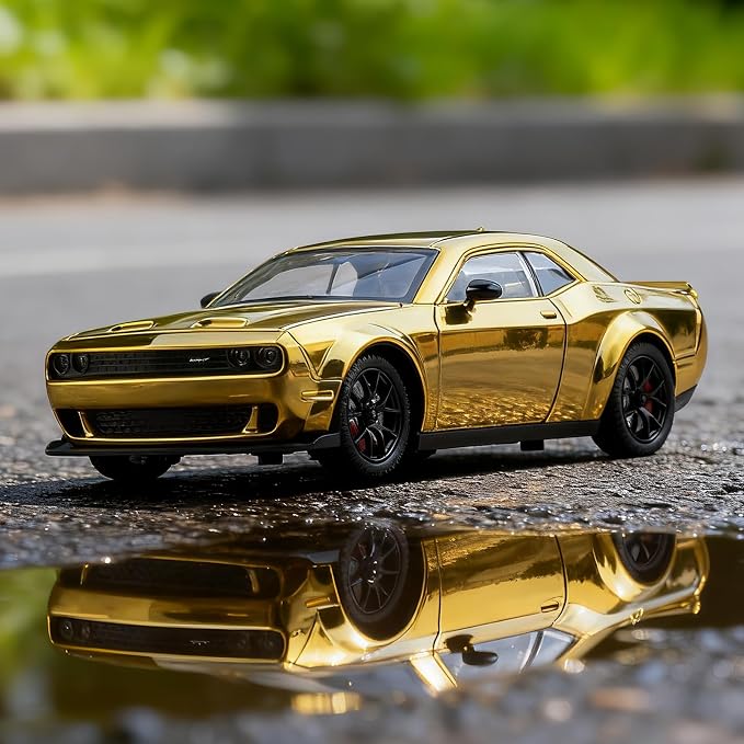 Car Toys for Boys 1/24 Diecast Cars Hellcat SRT Collectibles Model Kit,Pull Back Metal Toy Car with Lights and Sounds,Toy Cars for Boys Age 4-7（Gold）
