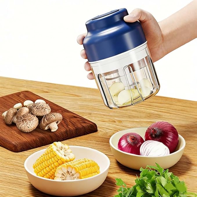 Electric Garlic Chopper, Mini Portable Veggie Cutter with 4/6 Stainless Steel Blades, Portable Wireless Rechargeable Mini Electric Garlic Food Chopper for Garlic, Onion, Chili, Nuts (Green,250ML)