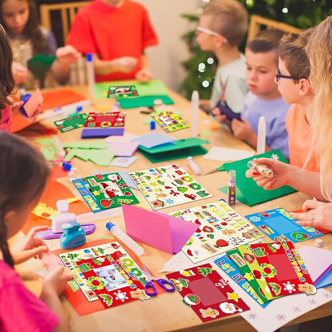 chiazllta 30 Packs Christmas Picture Frame Craft Kits for Kids Holiday DIY Craft Gingerbread Candy Santa Reindeer Xmas Art Favor Home Classroom Game Activities