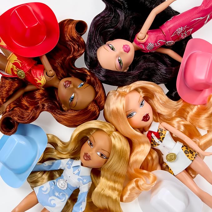 Bratz Sassy Stampede Cloe Fashion Doll with Accessories: Western, Cowgirl Style Clothes & Accessory Pieces﻿